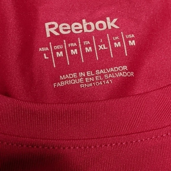 Reebok athletic top size Medium - Picture 4 of 8